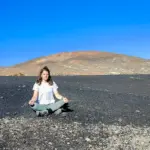 Joram Schirmaier zeigt Pranayama – kontrollierte Atemübungen für Balance und Fokus.