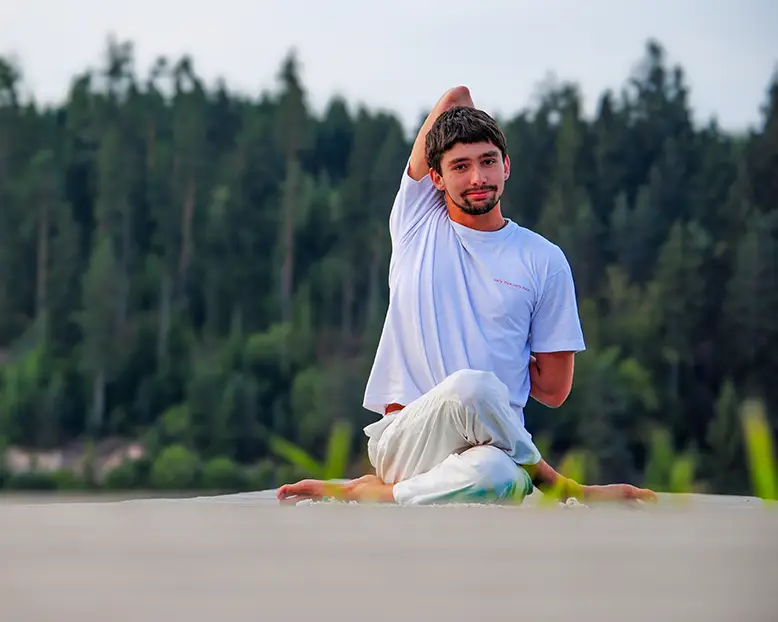 Yin Yoga Workshop mit Joram Schirmaier – tiefe Entspannung und achtsames Loslassen mit WellYo.