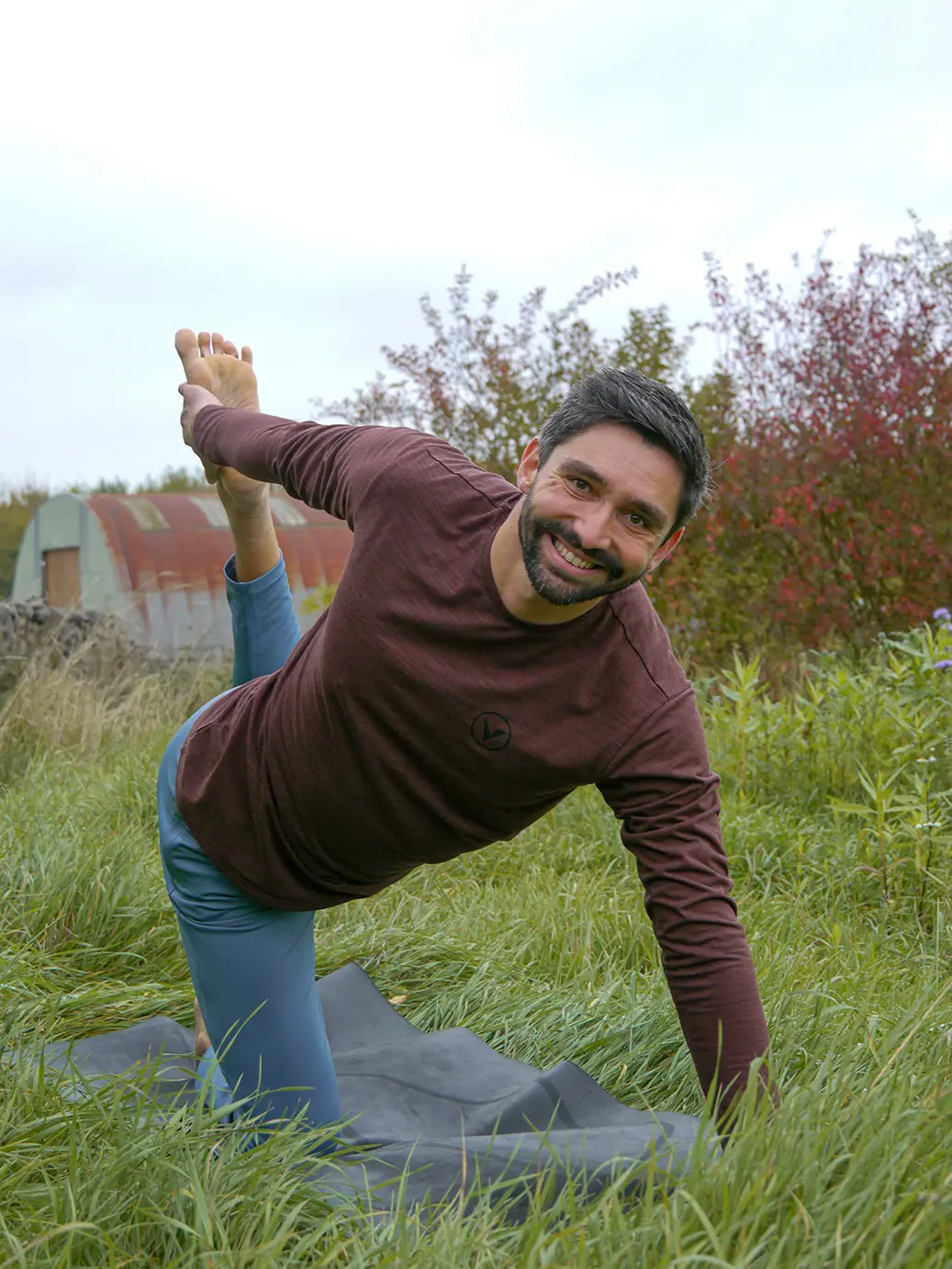 Yoga in Villingen-Schwenningen – entspannte Yogastunde im hellen Raum